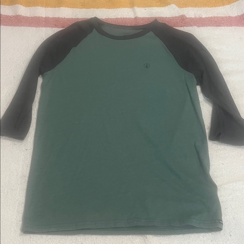 (231)Volcom Forest Green and Charcoal Raglan Tee